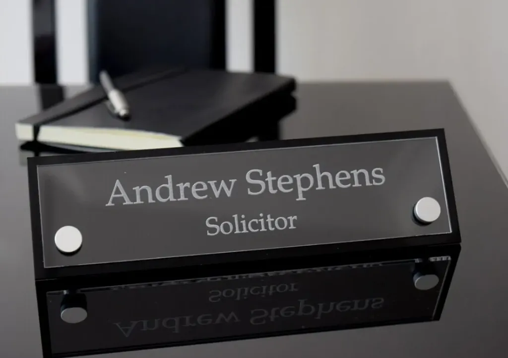 Placa De Escritorio Ejecutiva